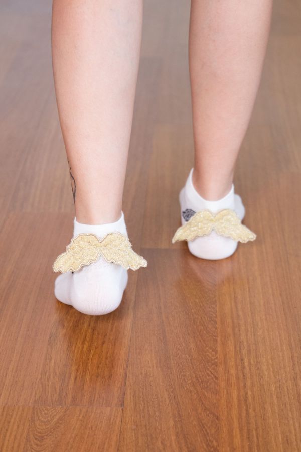 Bross Melek Kanadı Aksesuarlı Kadın Patik Çorap