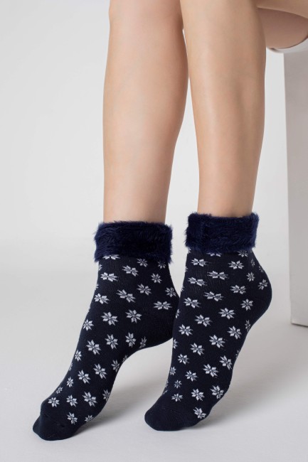 BROSS - Bross Saçaklı Kar Tanesi Desenli Havlu Çorap