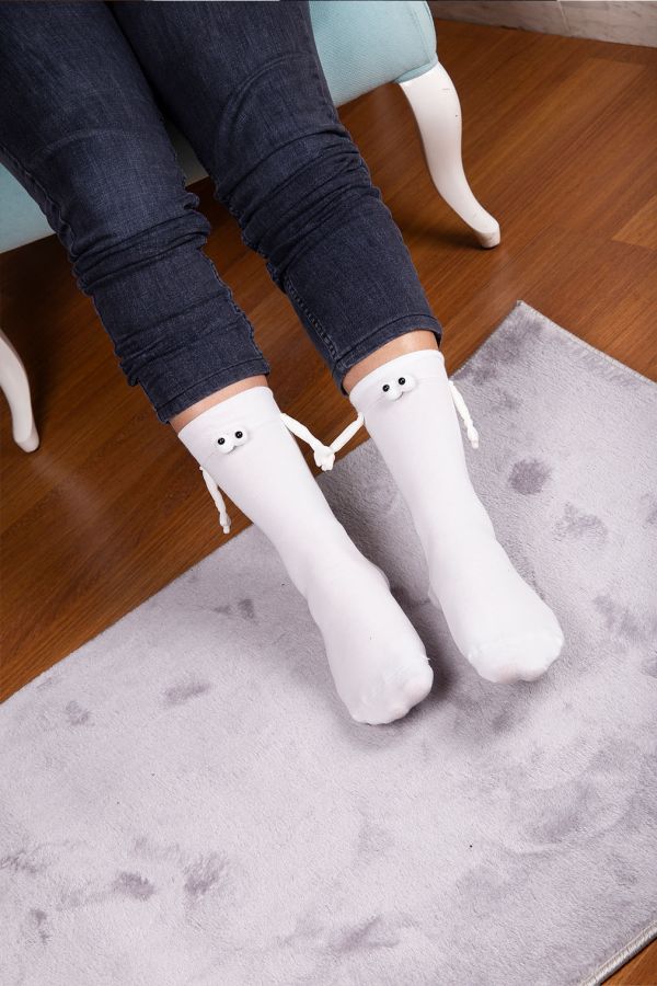 Mıknatıslı Elele Tutuşan 1 Çift Beyaz Çorap